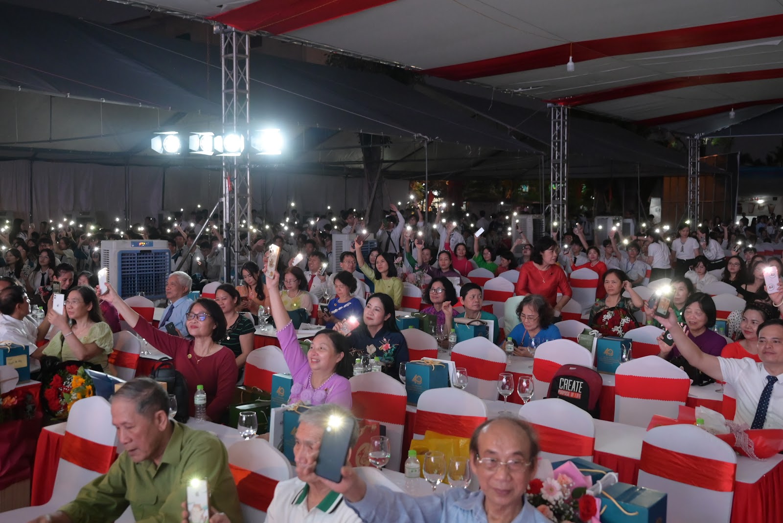 GALA  "NHỚ MÃI MỘT THỜI"